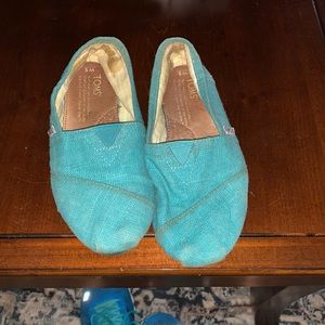 Teal Toms!